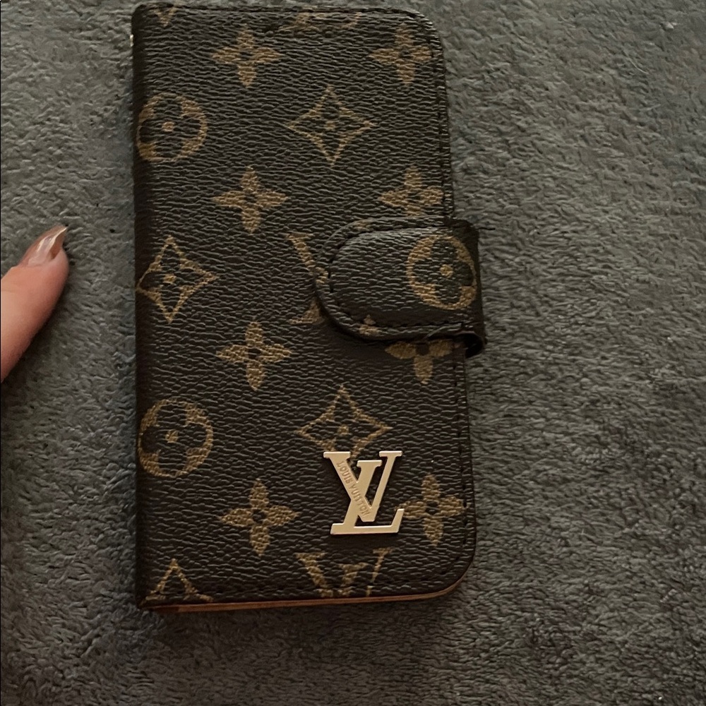 Louis Vuitton Monogram Black and Tan Phone Case